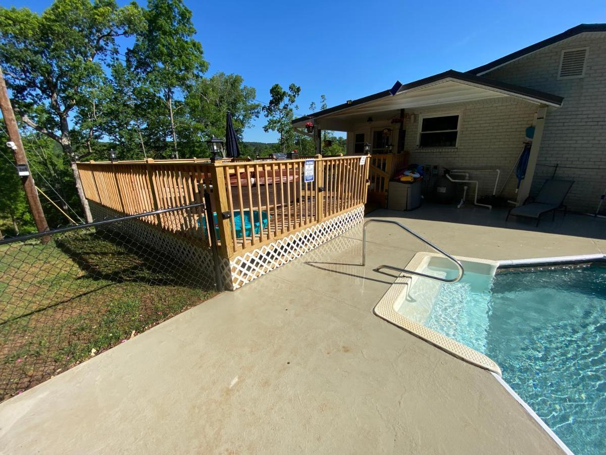 Apartment In The Country Etowah Exterior photo