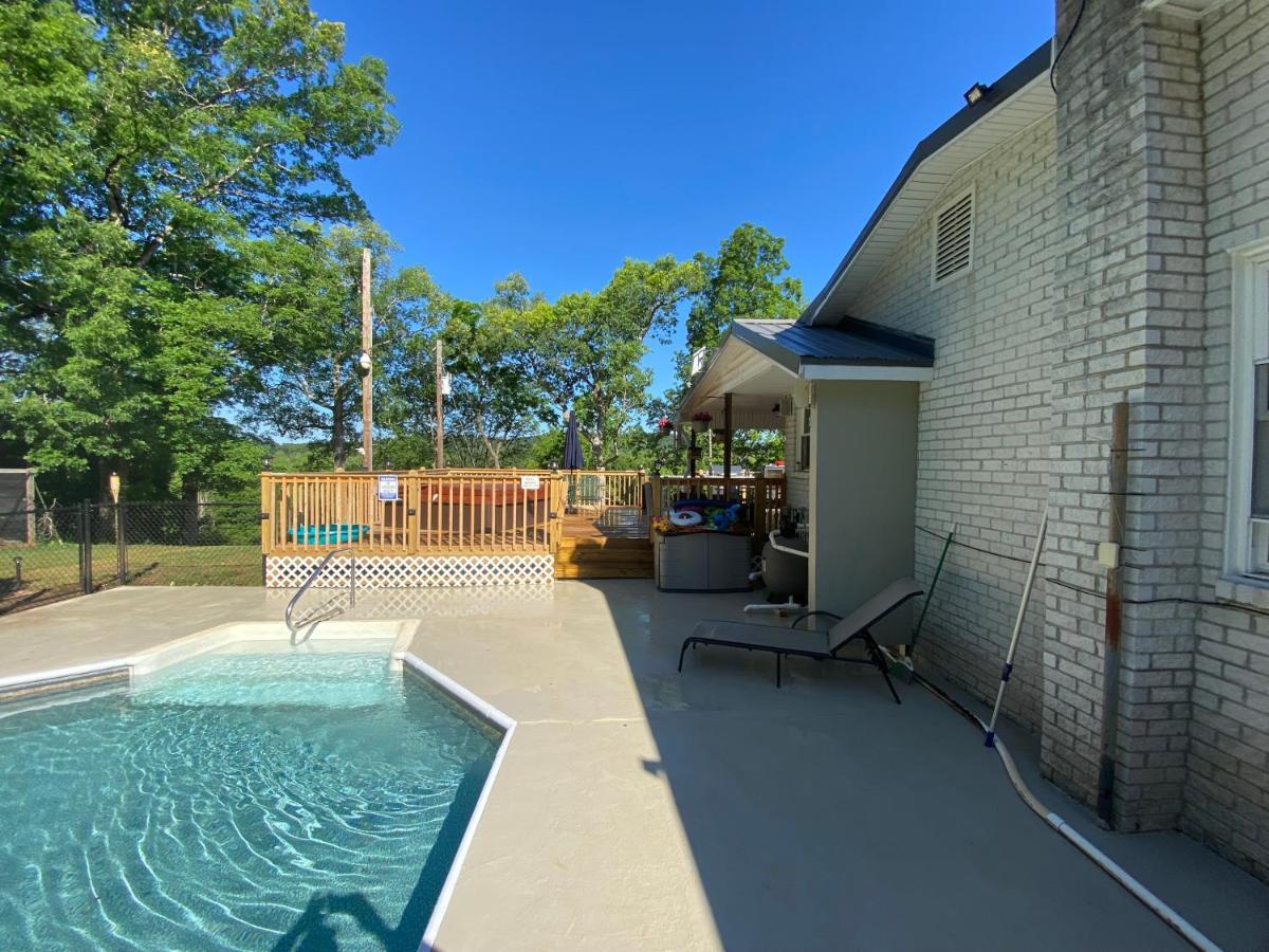 Apartment In The Country Etowah Exterior photo