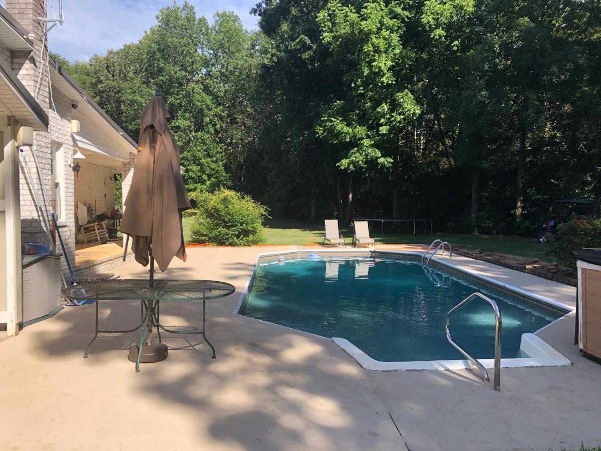 Apartment In The Country Etowah Exterior photo