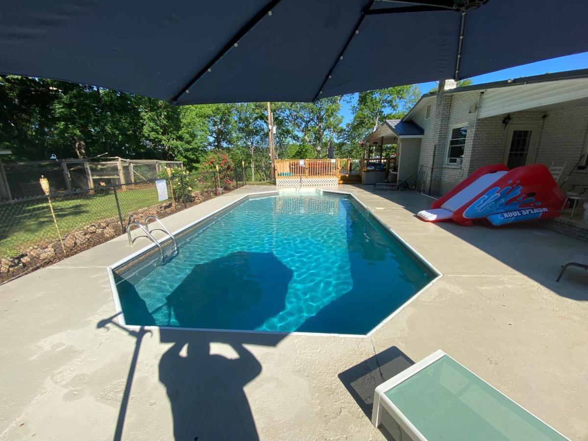 Apartment In The Country Etowah Exterior photo